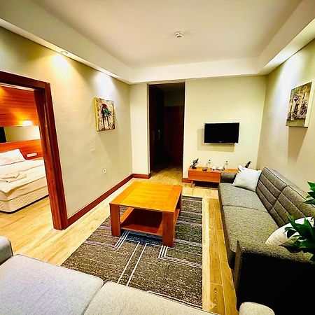 Kilpa Hotel Узунгьол Екстериор снимка