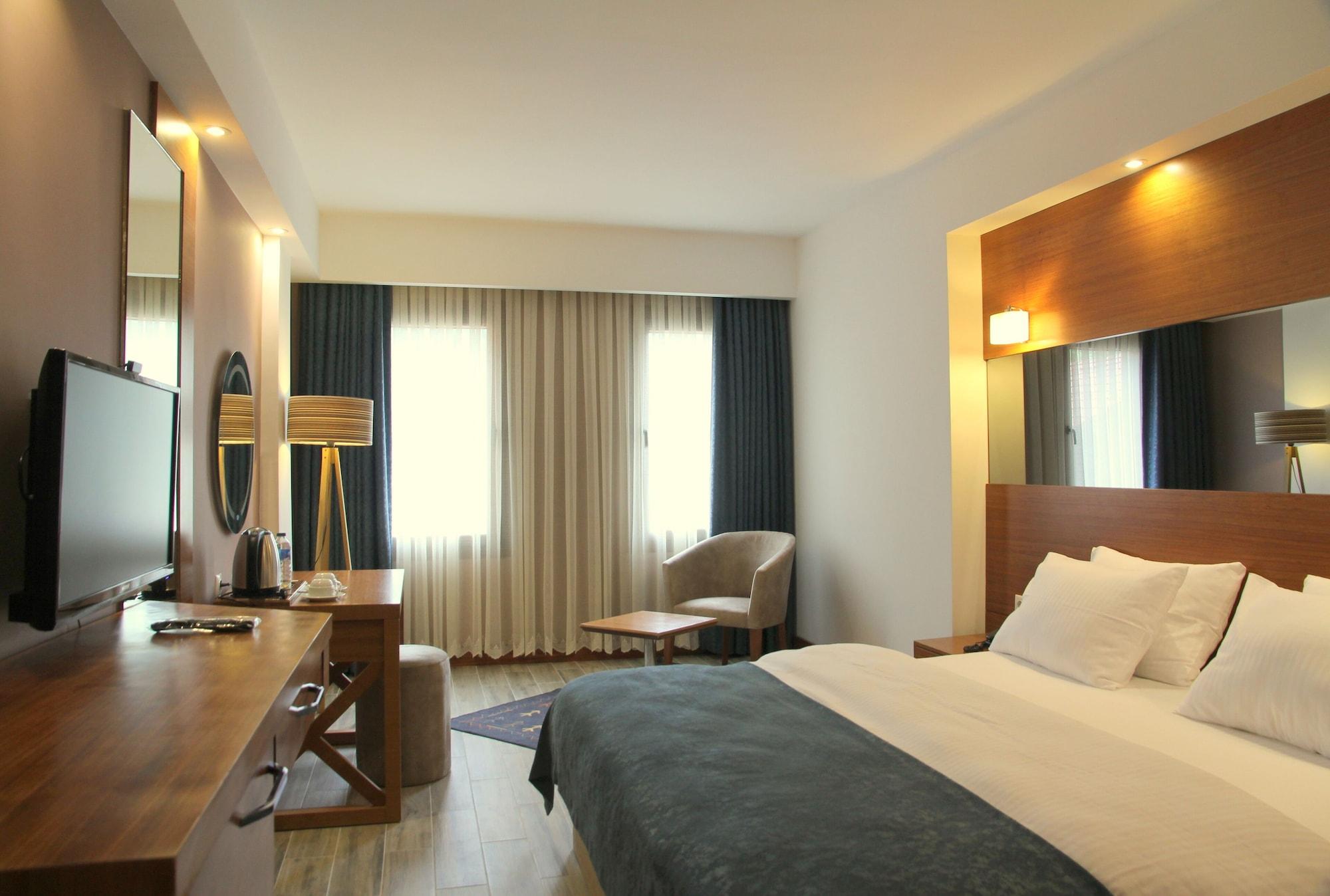 Kilpa Hotel Узунгьол Екстериор снимка