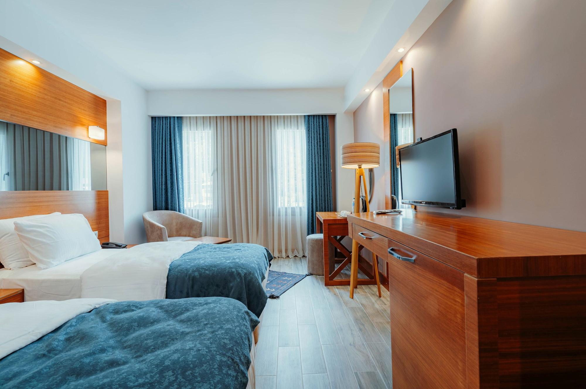 Kilpa Hotel Узунгьол Екстериор снимка