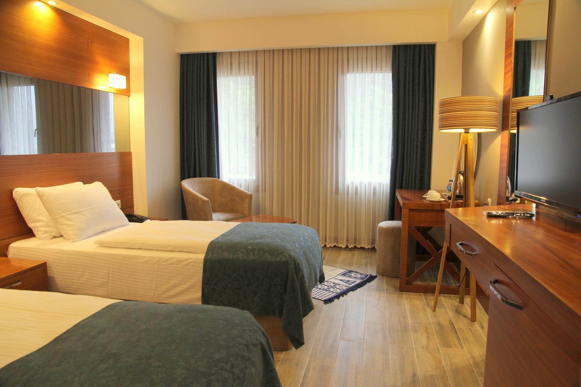 Kilpa Hotel Узунгьол Екстериор снимка