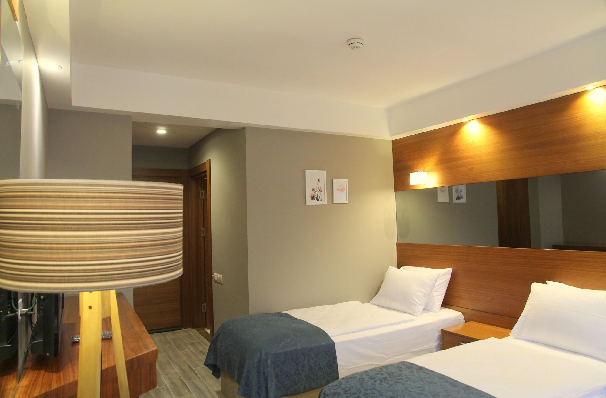 Kilpa Hotel Узунгьол Екстериор снимка