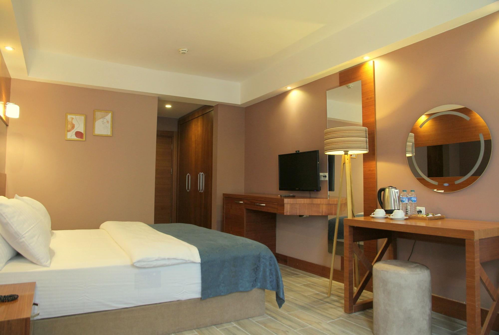 Kilpa Hotel Узунгьол Екстериор снимка