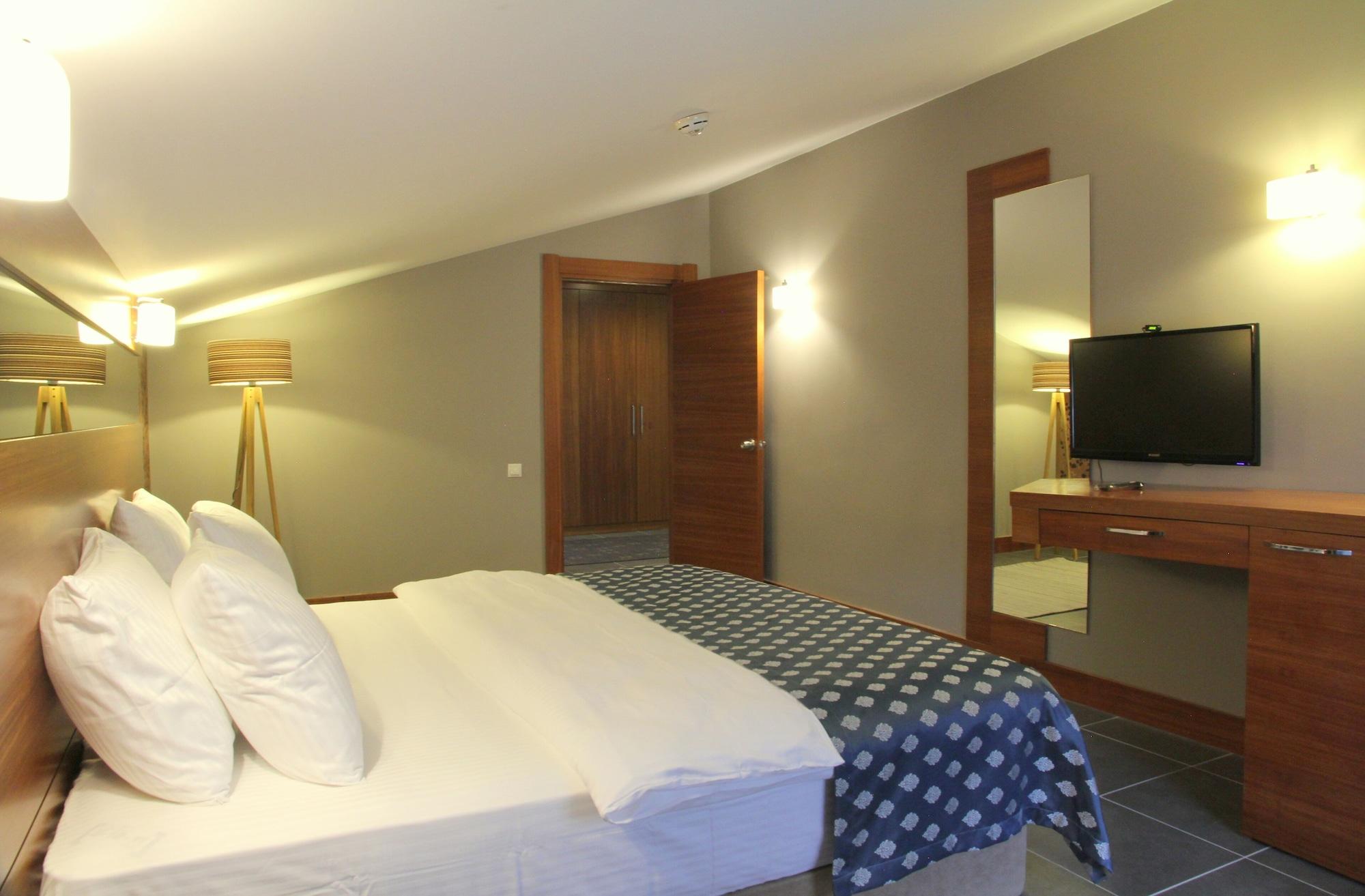 Kilpa Hotel Узунгьол Екстериор снимка