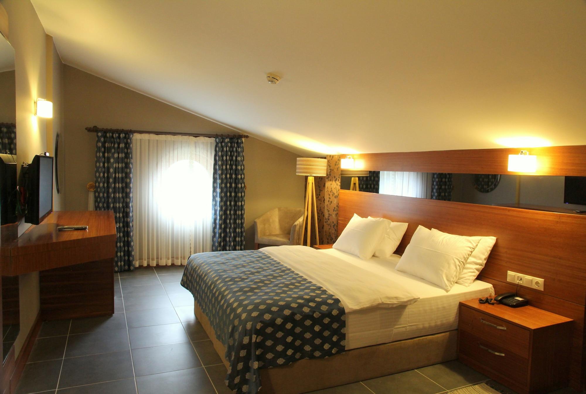 Kilpa Hotel Узунгьол Екстериор снимка