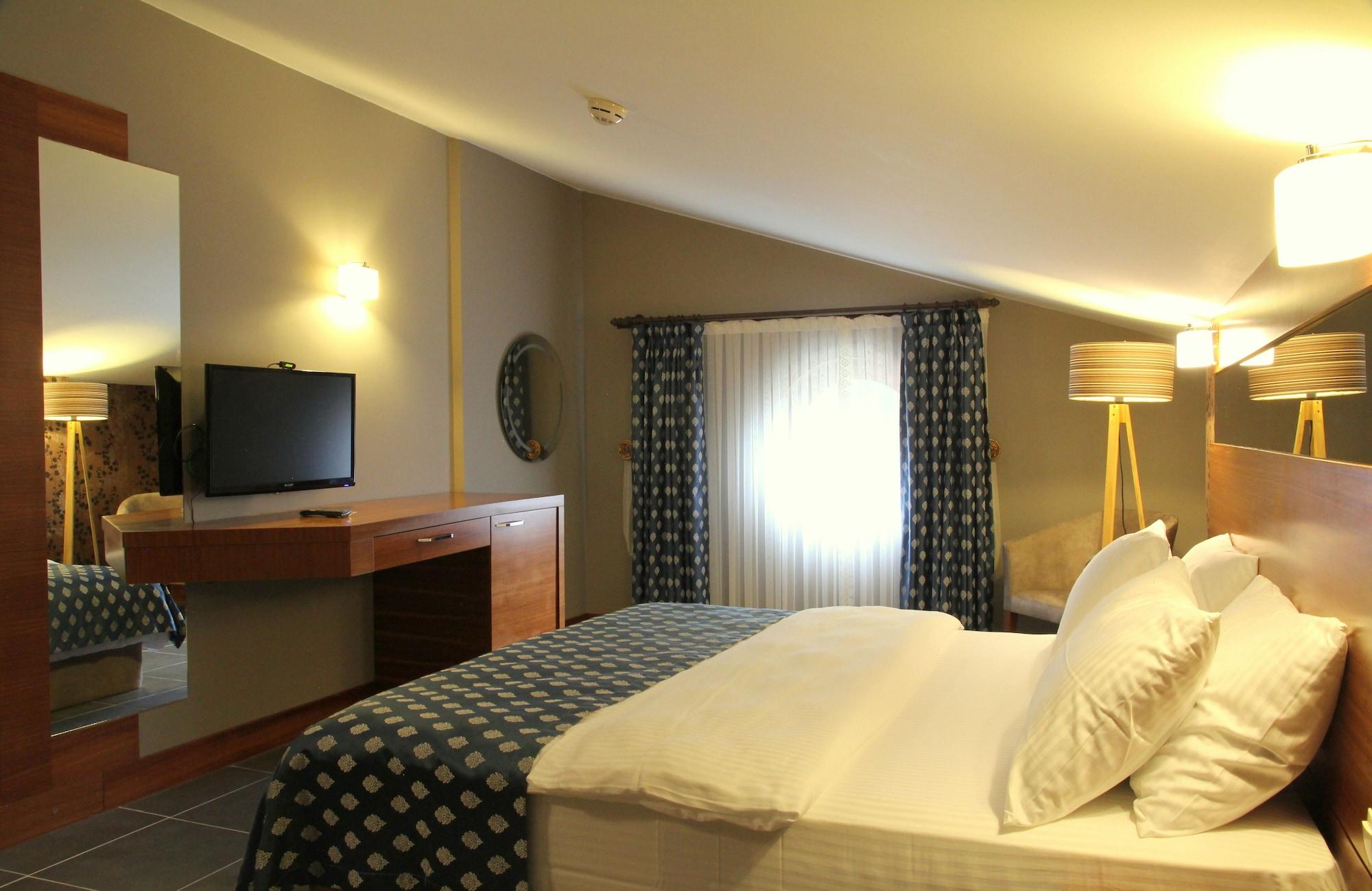 Kilpa Hotel Узунгьол Екстериор снимка